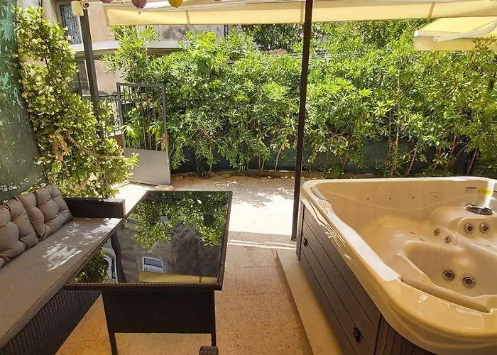 Appartamento Johnny Croatia With Hot Tub Spalato