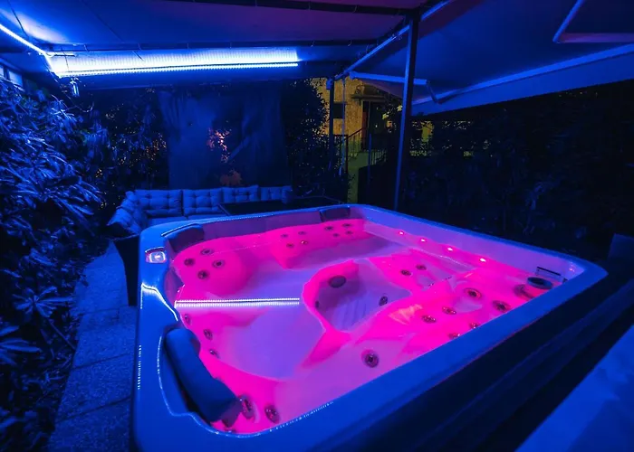 Johnny Croatia With Hot Tub * Spalato