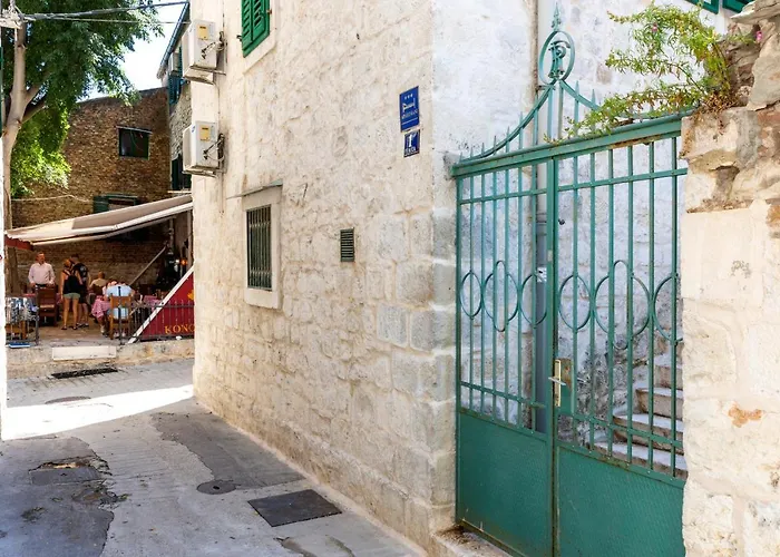 Johnny Croatia With Hot Tub *