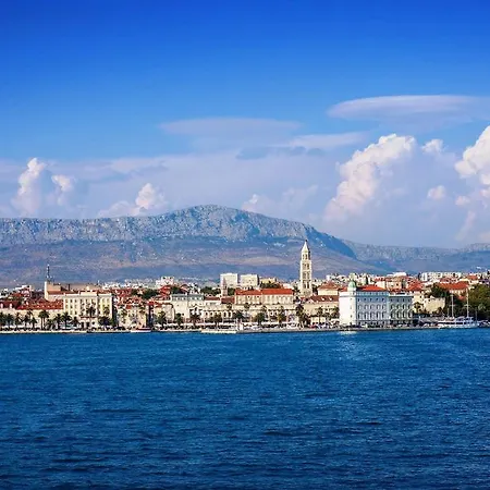 Apartament Johnny Croatia With Hot Tub Split