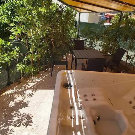 Apartment Johnny Croatia With Hot Tub Split