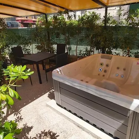 Apartment Johnny Croatia With Hot Tub Split