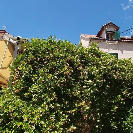 Johnny Croatia With Hot Tub Apartment *