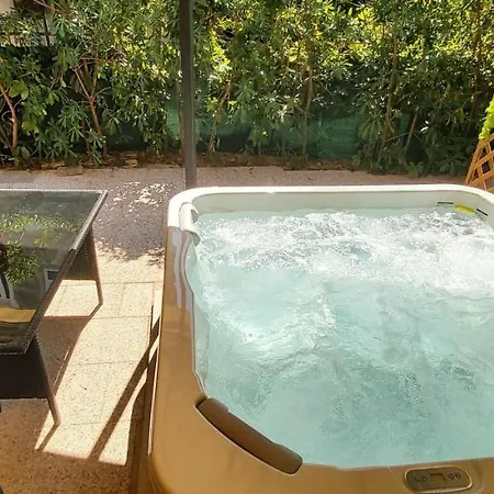 Johnny Croatia With Hot Tub *