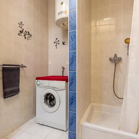 Johnny Croatia With Hot Tub