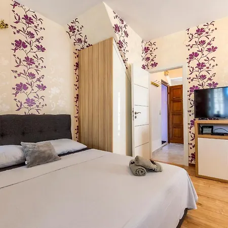 Apartament Johnny Croatia With Hot Tub Split