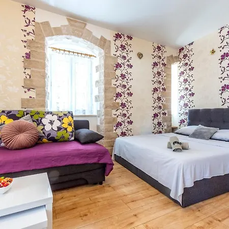 Johnny Croatia With Hot Tub Apartment *