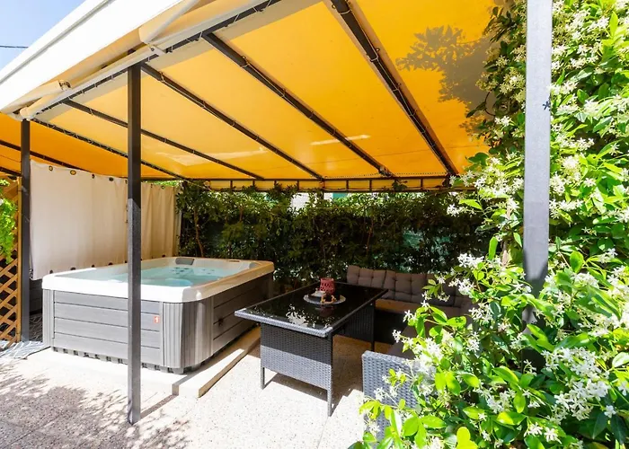 Apartamento Johnny Croatia With Hot Tub Split