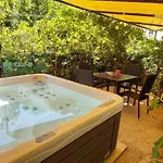 Apartment Johnny Croatia With Hot Tub Split