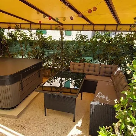 Johnny Croatia With Hot Tub * Spalato